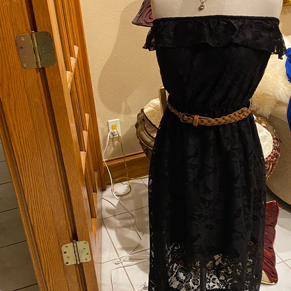 Beautiful high low strapless bare shoulders black lace dress with leather belt - Picture 8 of 9